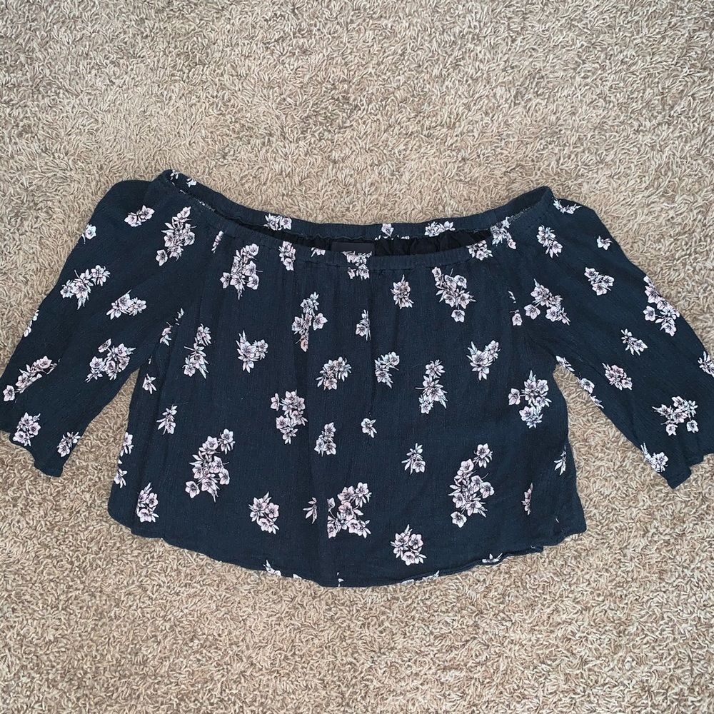Off the Shoulder Blouse (L)